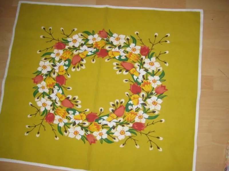 Tradera Duk med blomsterkrans> Textilier