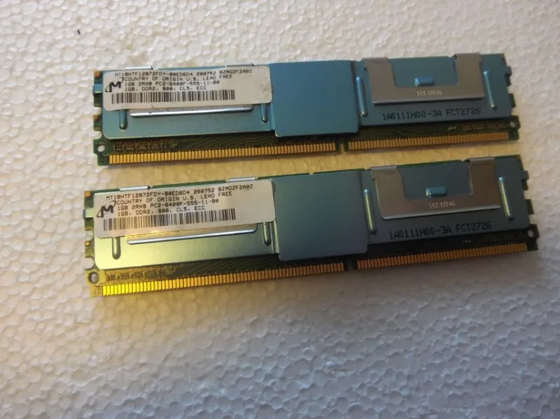 Tradera ECC DDR2-800-minnen (PC-6400), 2x1 GB. Bra skick> Datorservrar & Tillbehör