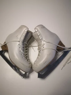 Tradera Konståkning<Edea Overture 220 Protégé skena