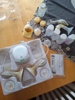 Tradera Elektrisk bröstpump. Samt en medela handpump> Amning & Graviditet