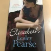 Tradera Elizabeth / Pearse, Lesley> Skönlitteratur