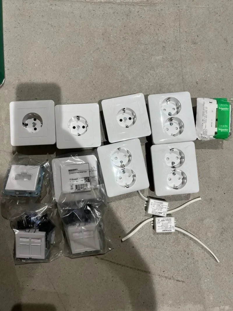 Tradera Eluttag och strömbrytare> Elinstallation