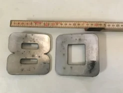 Tradera Emblem från fronten Scania 80^ Lastbilar & Bussar