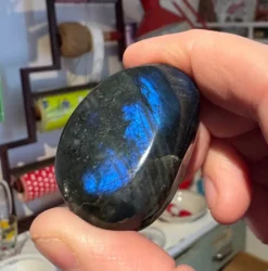 Tradera Ädelstenar<En labradorit labbe Sten Kristal stenar kristaller