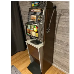 Tradera Enarmad bandit Aristocrat> Spelautomater