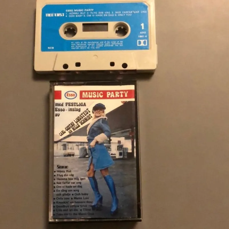 Tradera Esso Music Party kassettband kassett^ Kassettband
