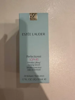 Tradera Ansiktsvård<Estee Lauder Perfectionist [CP+R] Wrinkle Lifting/Firming Serum