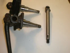 Tradera Ett parti beg. delar till BMW och EMW 321-340 (6-cyl)^ Veteranbilar Före 1990