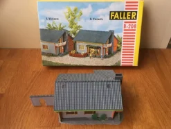 Tradera Faller B-208 Modellhus^ Modelljärnvägar