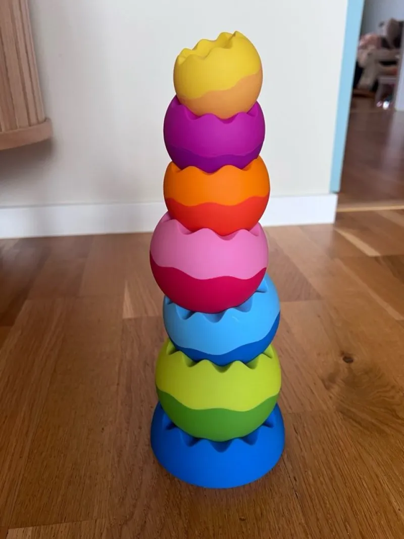 Tradera Fat Brain Toys Tobbles Neo stapelspel - Regnbågsfärger> Babyleksaker