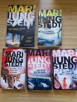 Tradera Fem pocket av Mari Jungstedt> Pocket