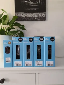 Tradera Filament till 3D skrivare - olika sorter - oöppnade> Skrivare & Skanners