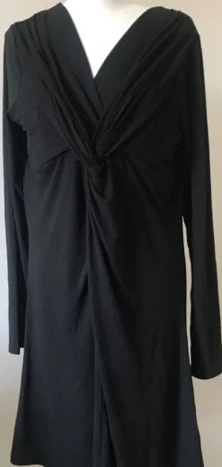 Tradera Fin svart amning klänning storlek XL från Prenatal Futuremom^ Mammakläder