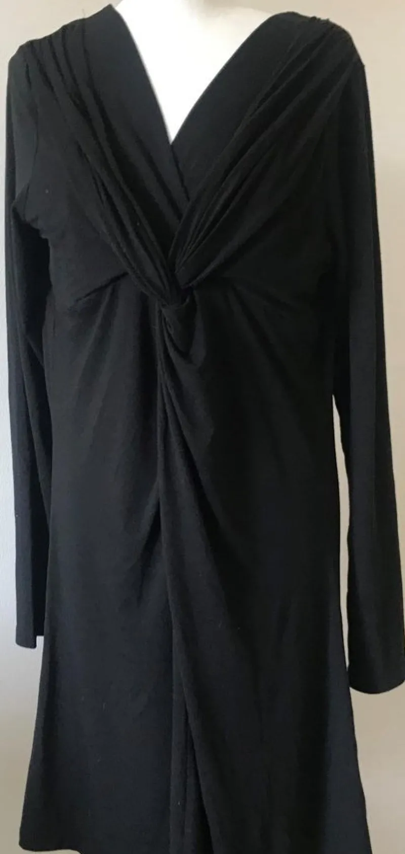 Tradera Fin svart amning klänning storlek XL från Prenatal Futuremom^ Mammakläder