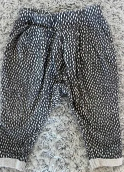 Tradera Fina byxor stl 74 superskick> Barnkläder