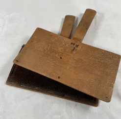 Tradera Fina kardor handkardor ullkardor att karda ull med> Allmoge