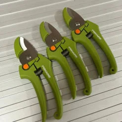 Tradera Trädgårdsredskap<Fiskars sekatör, 3st - NY