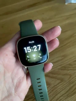 Tradera Träning<Fitbit versa 3