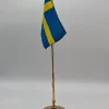 Tradera FLAGGSTÅNG I MÄSSING MED SVENSK FLAGGA^ Flaggor
