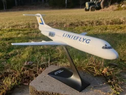 Tradera Flygplansmodell Linjeflyg made in Holland^ Flyg
