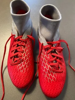 Tradera Herrskor<Fotbollsskor: NikeSkin Hypervenom 3 Academy DF AG-PRO, stl 40,5