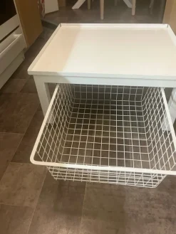 Tradera För tvätt maskin med förvaringskorg^ Vitvaror