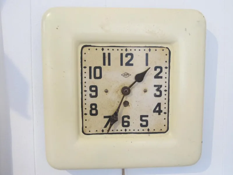 Tradera Fransk äldre mekanisk väggklocka - Japy^ Övrigt Klockrelaterat