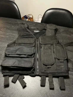 Tradera Äventyrssporter<Frasun svart väst