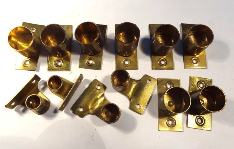 Tradera Fästen för gardin etc.> Beslag & Reservdelar