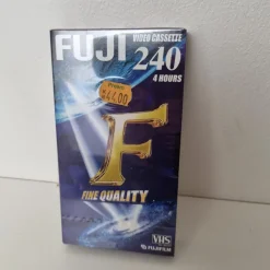 Tradera FUJI VHS Videokassett oöppnad 4 timmars^ Dvd-, Video- & Blurayspelare
