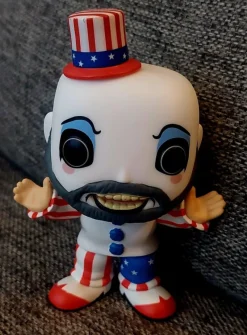 Tradera Samlarfigurer<Funko Pop Movies Captain Spalding #58