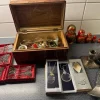 Tradera Smyckespaket<Fyndlåda/Dödsbo/Smycken/Smyckeskrin/Bijouterier/Smyckespaket