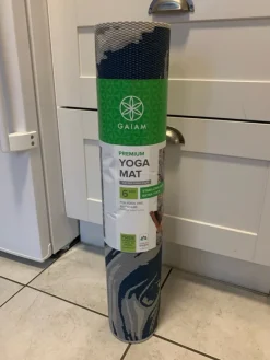 Tradera Yoga<Gaiam Premium Yogamatta 6mm