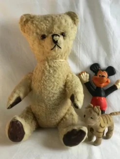 Tradera Nalle- & Teddybjörnar<Gamla leksaker, Nallebjörn, Tiger, Musse Pigg