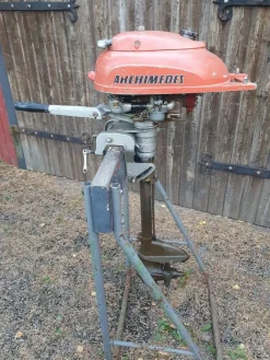 Tradera Gammal båtmotor Archimedes^ Båtar