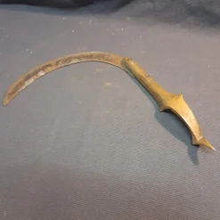 Tradera Gammal skära/lie med trähandtag allmoge> Allmoge