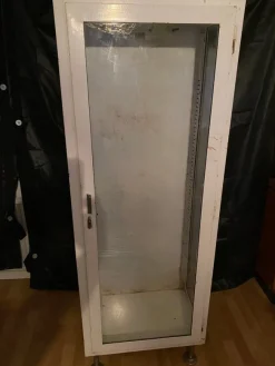 Tradera Medicinska Prylar<Gammalt Läkarskåp Plåtskåp Display 170x60x41cm