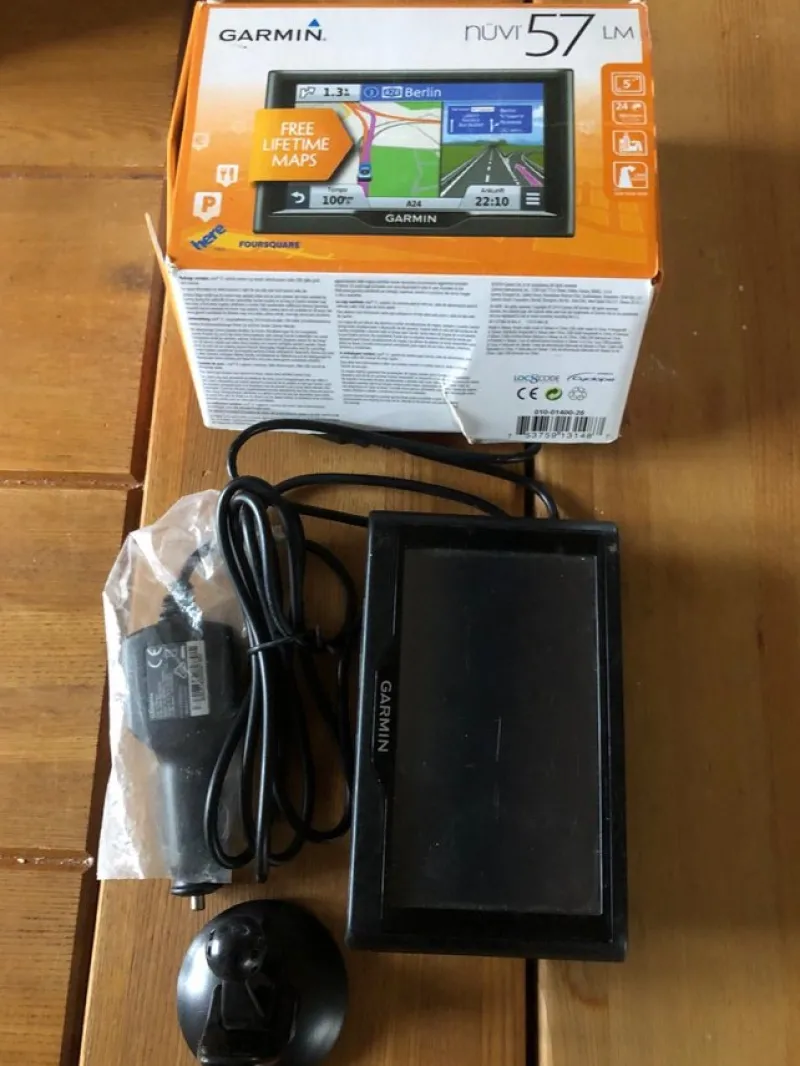 Tradera Garmin núvi 57 LM GPS-navigator^ Gps:er & Navigationsutrustning