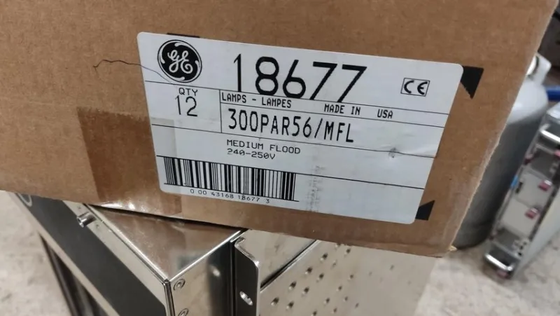 Tradera GE 300PAR56/MFL Medium Flood - NIB/NOS^ Studio & Scenutrustning