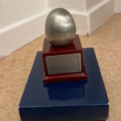 Tradera Smyckestillbehör<Äggformad ask för tänder - doppresent