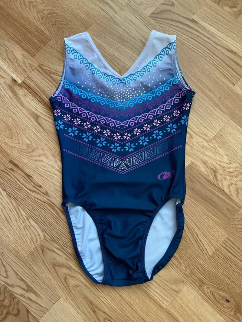 Tradera Gymnastik<Gimar gymnastikdräkt strl 40