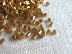 Tradera Glas seedbeads hexcut 15 gram^ Smyckestillverkning