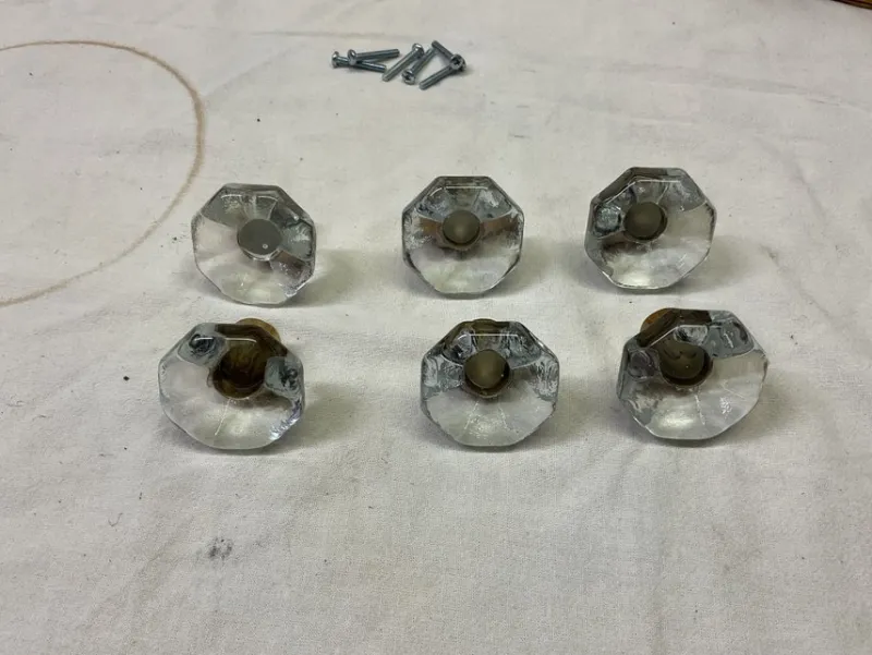 Tradera Glasknoppar made in sweden 1960 1970 mässing Småland werrina knoppar lådknoppar> Beslag & Reservdelar