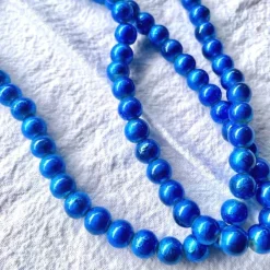 Tradera Glaspärlor 1sträng med 88 stycken 8 mm^ Smyckestillverkning