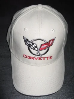 Tradera GRATIS FRAKT! VIT CHEVROLET CORVETTE KEPS^ Merchandise