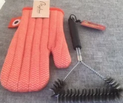 Tradera Grillvante/Grythandske Orange Mogihome + Grillborste Trekant BBQ Coop^ Eld & Grill