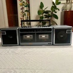 Tradera GRUNDIG Party Center 2200 retro Boombox kassettbandspelare 1985 80-tal^ Bärbart