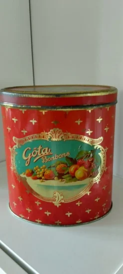 Tradera Plåtemballage<Göteborgs Chokladfabrik Göta bonbons karamellburk