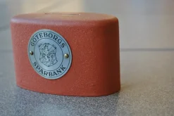 Tradera Sparbössor<Göteborgs Sparbank sparbössa i gott skick enligt bild