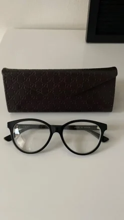 Tradera Gucci GG0379O 001 52mm brillor med styrka> Glasögon & Tillbehör
